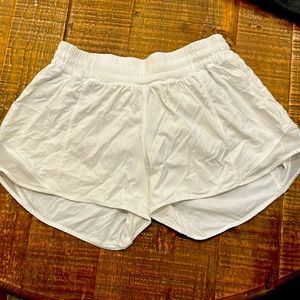 Lululemon hotty hot 4” lined shorts size 6